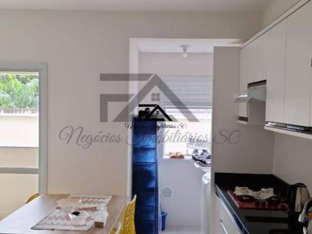 Apartamento para Venda em Palhoça - 3