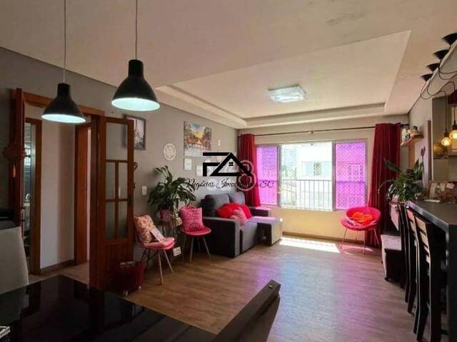 #960 - Apartamento para Venda em São José - SC