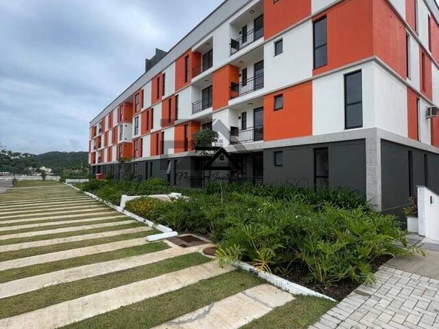 #641 - Apartamento para Venda em São José - SC
