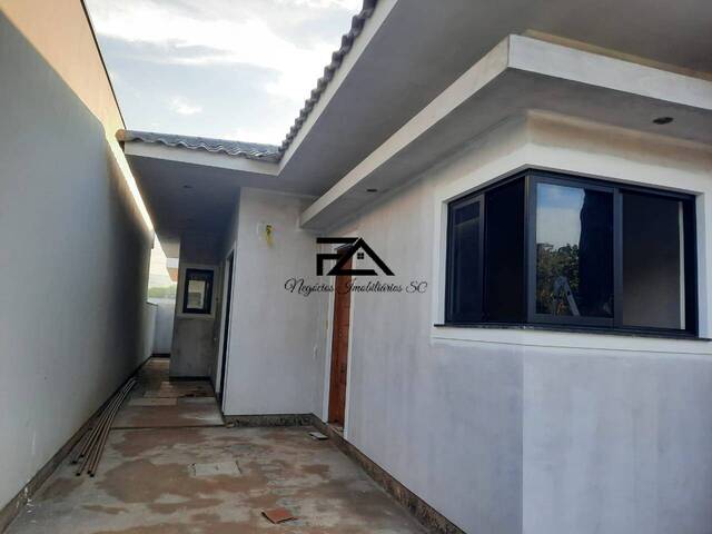 Casa para Venda em São José - 4