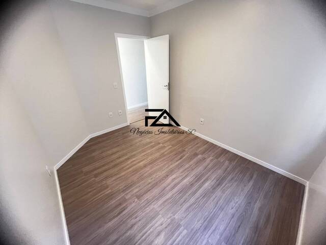 #2269 - Apartamento para Venda em Palhoça - SC
