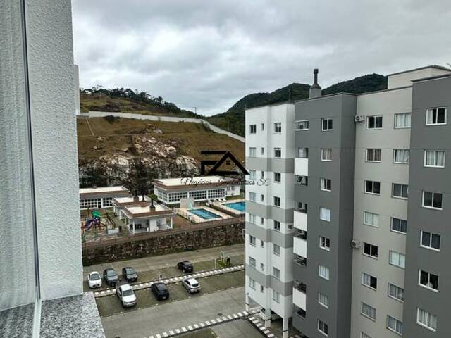 #2318 - Apartamento para Venda em Palhoça - SC - 2