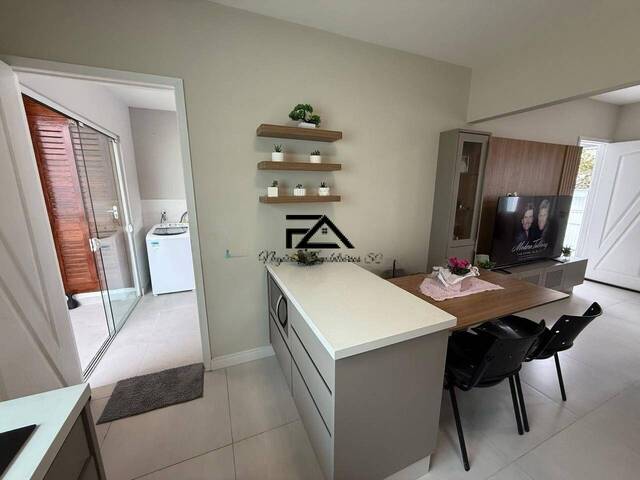 Casa para Venda em São José - 5