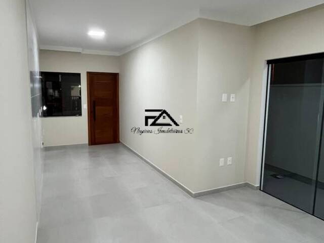 #2353 - Casa para Venda em São José - SC - 3