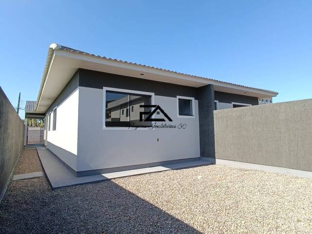 #2409 - Casa para Venda em São José - SC