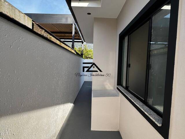 #2411 - Casa para Venda em São José - SC - 2