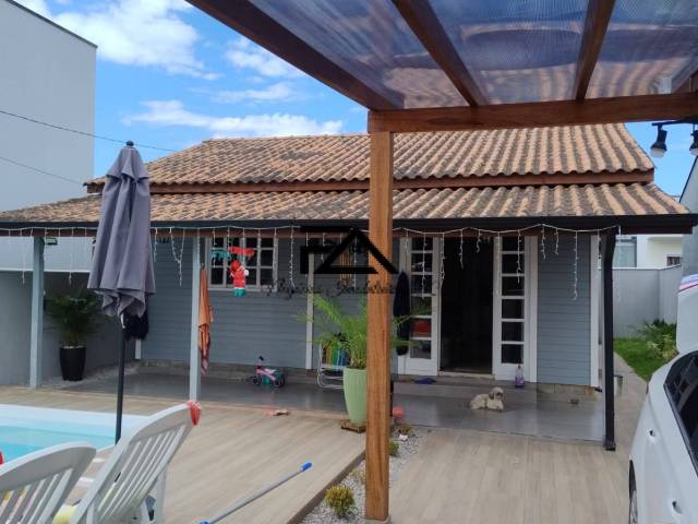 #2724 - Casa para Venda em Palhoça - SC