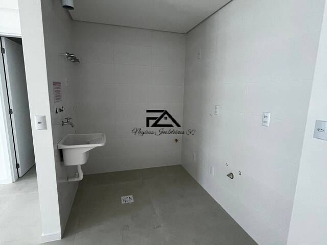 Apartamento para Venda em Florianópolis - 5