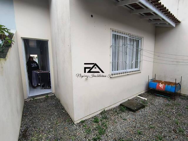 #2801 - Casa para Venda em São José - SC - 2