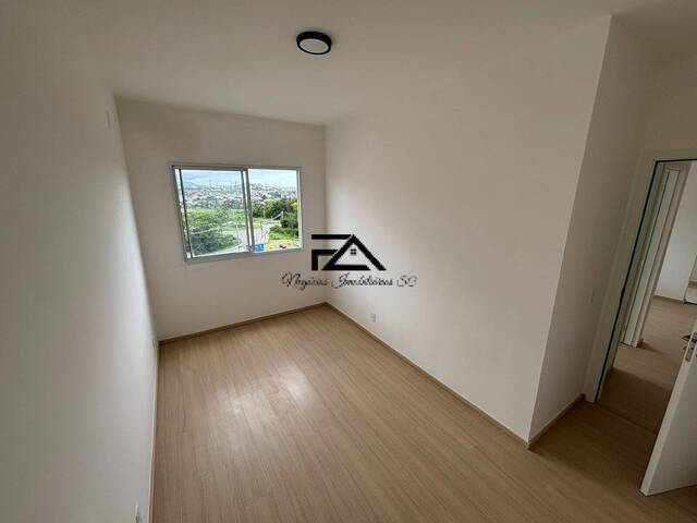 Apartamento para Venda em Palhoça - 4