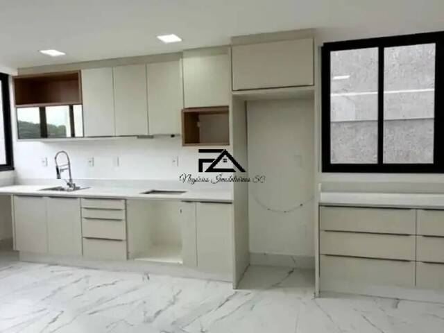 #2938 - Casa para Venda em São José - SC - 2