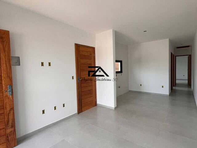 Casa para Venda em São José - 5