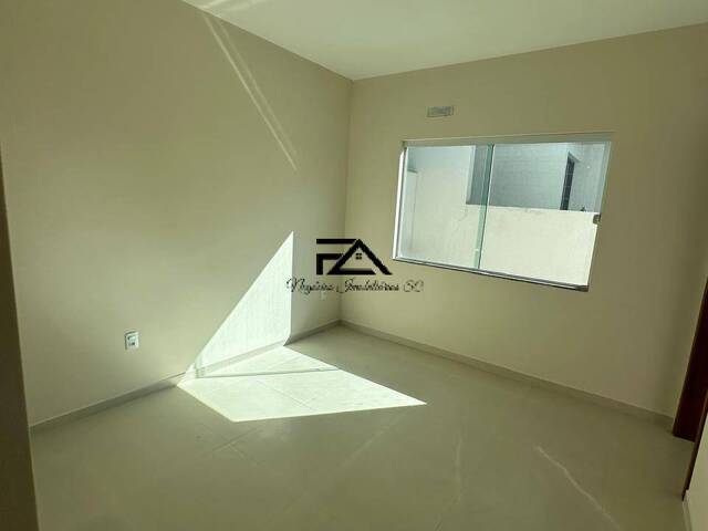 Casa para Venda em São José - 5