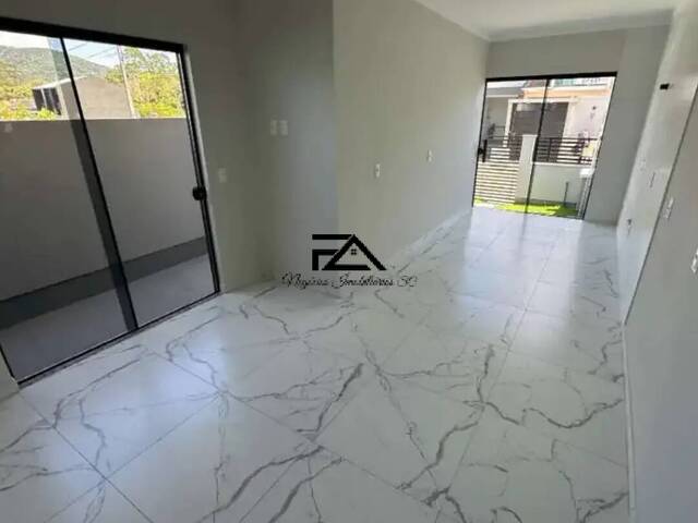 Casa para Venda em São José - 4