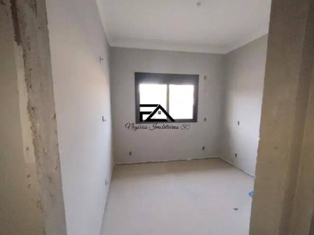 Casa para Venda em São José - 5