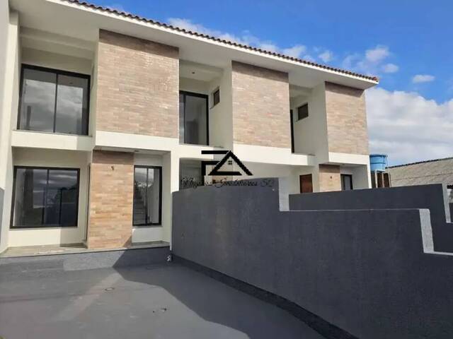#2975 - Casa para Venda em São José - SC - 2