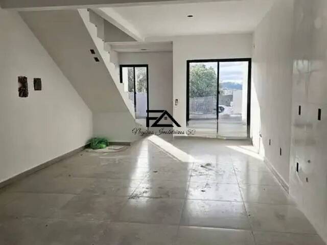 #2975 - Casa para Venda em São José - SC - 3