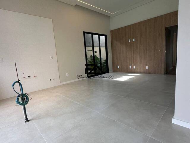 Casa para Venda em São José - 5