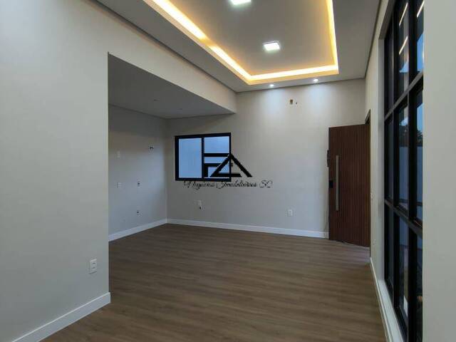 #2984 - Casa para Venda em São José - SC - 3