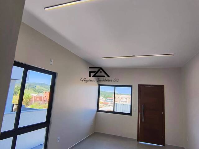 #2985 - Casa para Venda em São José - SC - 3