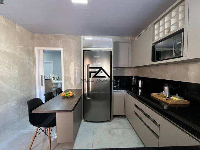 #3008 - Casa para Venda em São José - SC - 2
