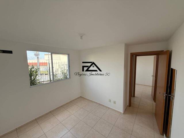 #3011 - Apartamento para Venda em Palhoça - SC
