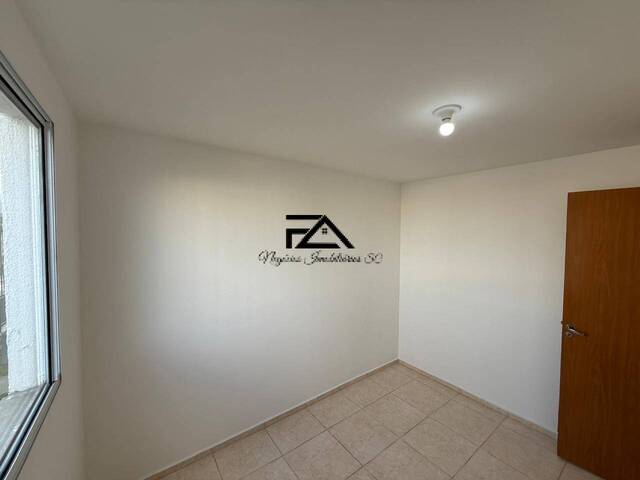 #3011 - Apartamento para Venda em Palhoça - SC