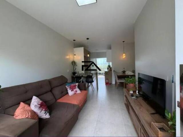 #3017 - Casa para Venda em São José - SC