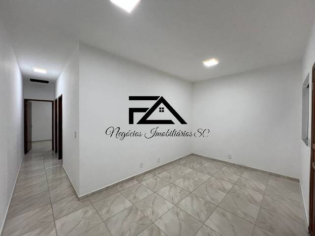 Casa para Venda em São José - 5