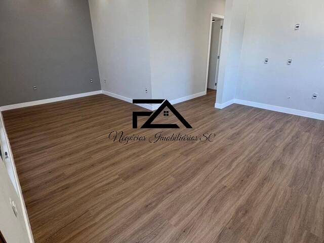 Casa para Venda em São José - 2