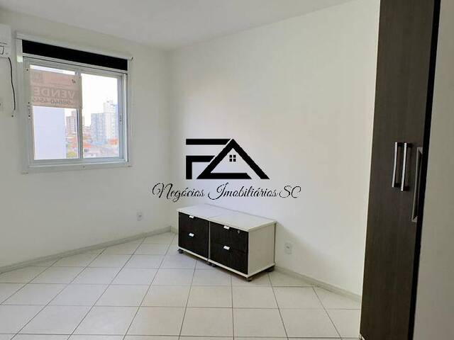 Apartamento para Venda em São José - 5