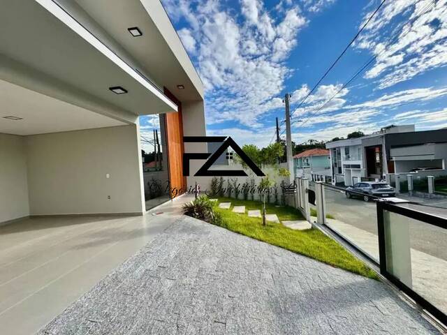 Casa para Venda em São José - 3