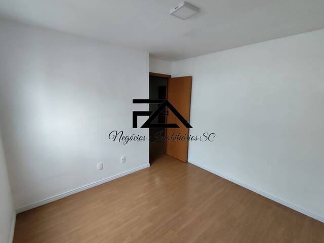 Apartamento para Venda em Palhoça - 2