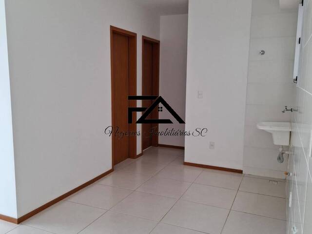 Apartamento para Venda em Palhoça - 4