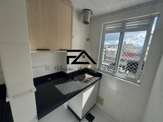 Apartamento para Venda em Palhoça - 4