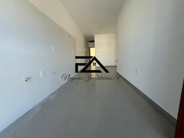 Casa para Venda em São José - 4