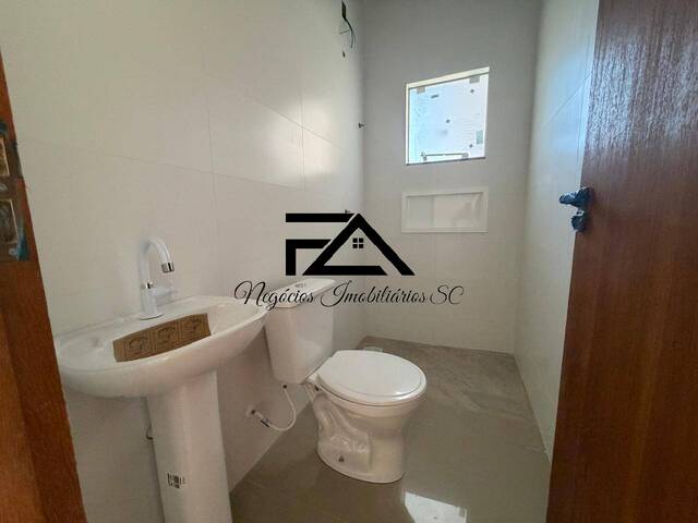 Casa para Venda em São José - 3