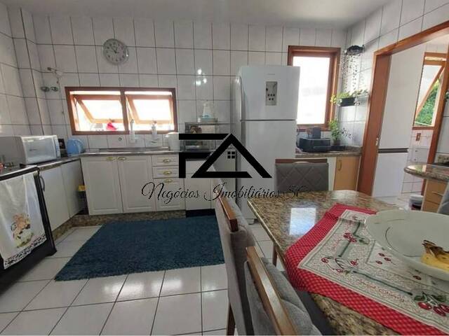 Casa para Venda em São José - 2