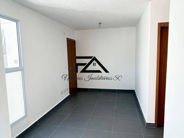 Apartamento para Venda em Palhoça - 5