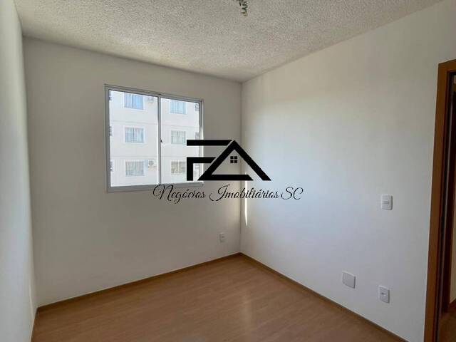 Apartamento para Venda em Palhoça - 2