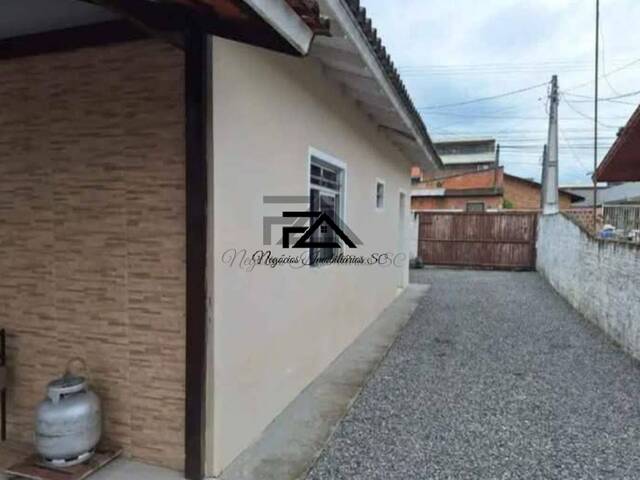 Casa para Venda em Palhoça - 2