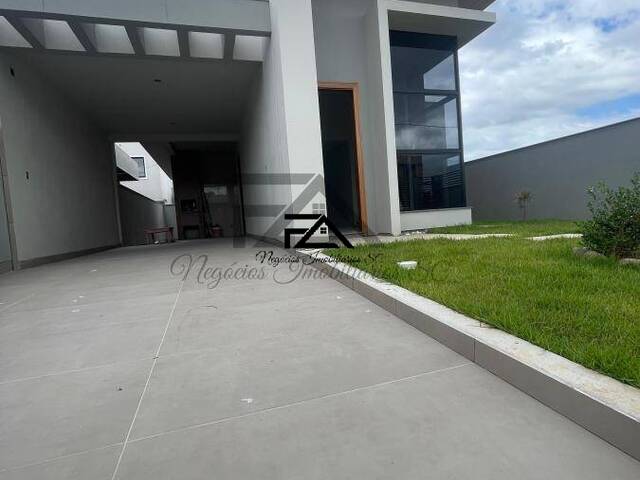 Casa para Venda em São José - 5