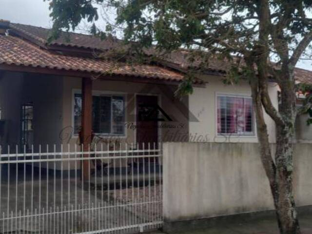 #1031 - Casa para Venda em São José - SC