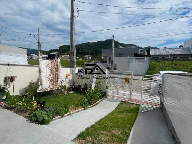 #1095 - Casa para Venda em São José - SC