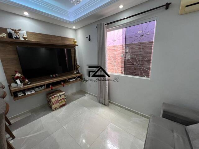 Casa para Venda em São José - 5