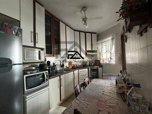 #1108 - Apartamento para Venda em São José - SC