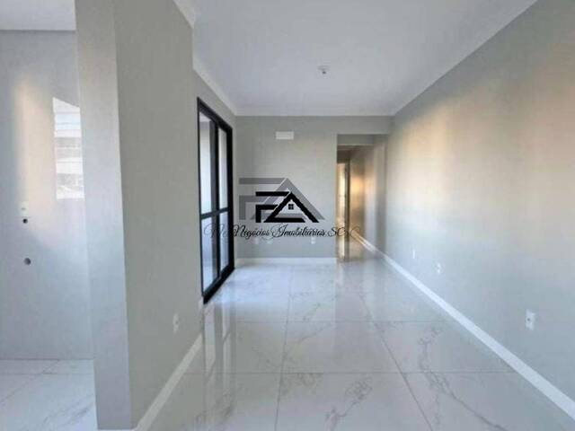Apartamento para Venda em São José - 4