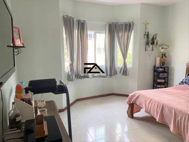 Casa para Venda em São José - 4