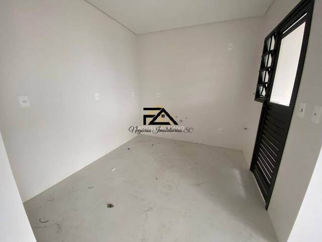 Apartamento para Venda em São José - 5