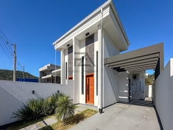 #1192 - Casa para Venda em São José - SC - 2